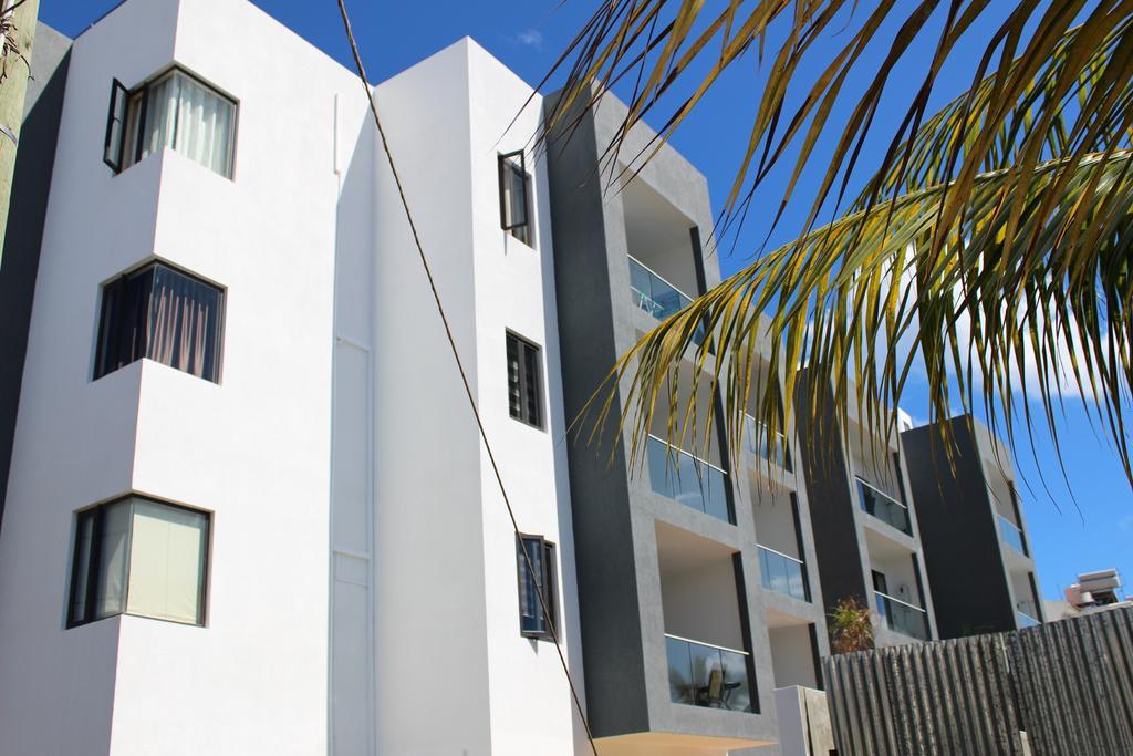 Flic En Flac Beach Penthouse Buitenkant foto